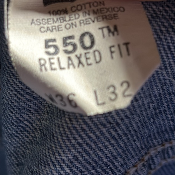 Vintage Mens Levi Relaxed Fit 550 Size: 36x32 - Picture 10 of 14